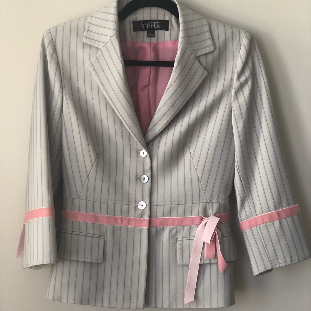 Kasper Suit. Blazer + Pencil Skirt